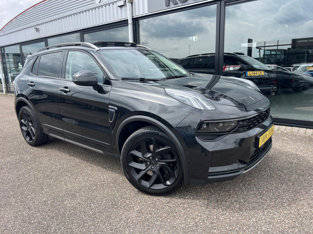 Lynk & Co 01