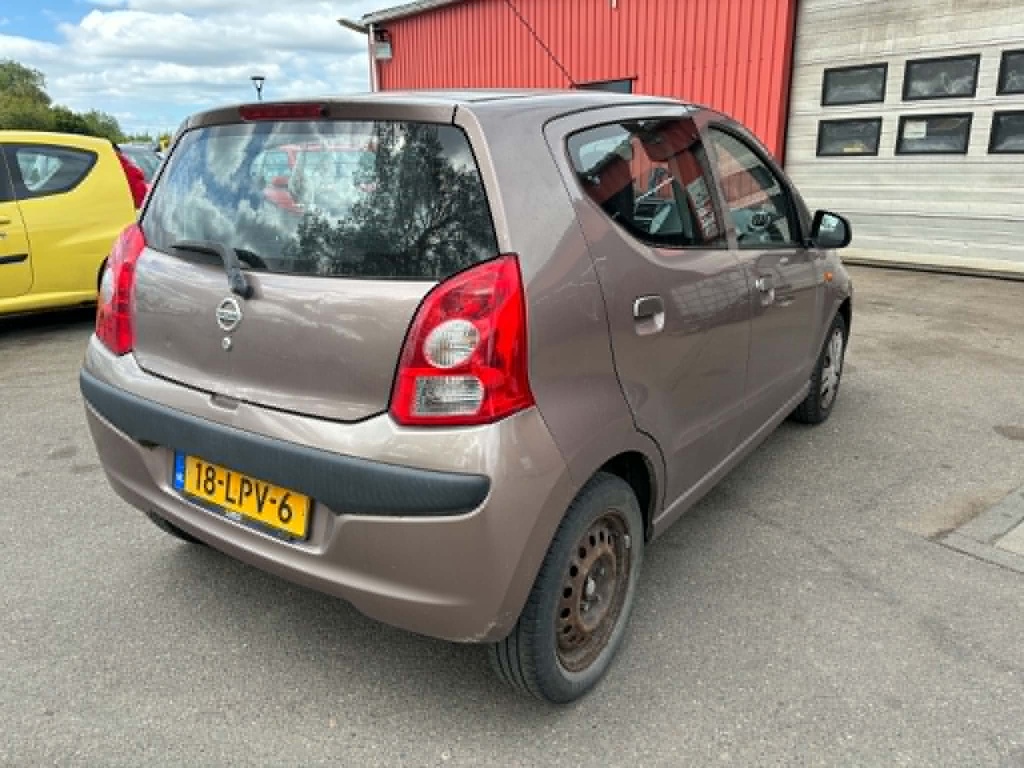 Nissan Pixo