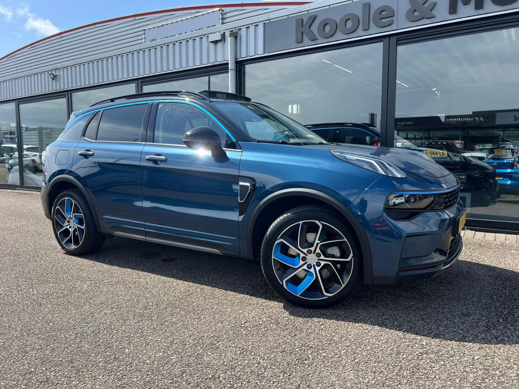 Lynk & Co 01