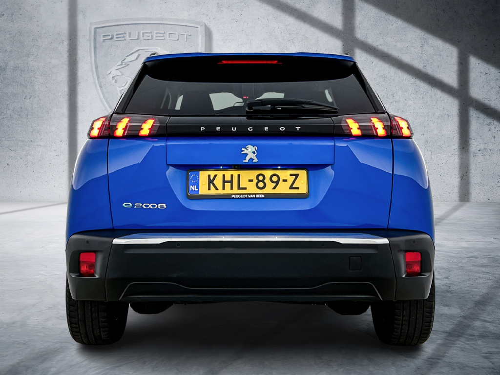 Peugeot E-2008