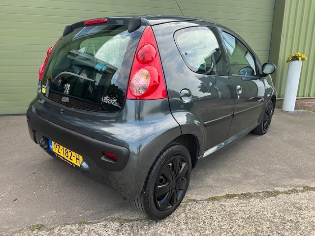 Peugeot 107