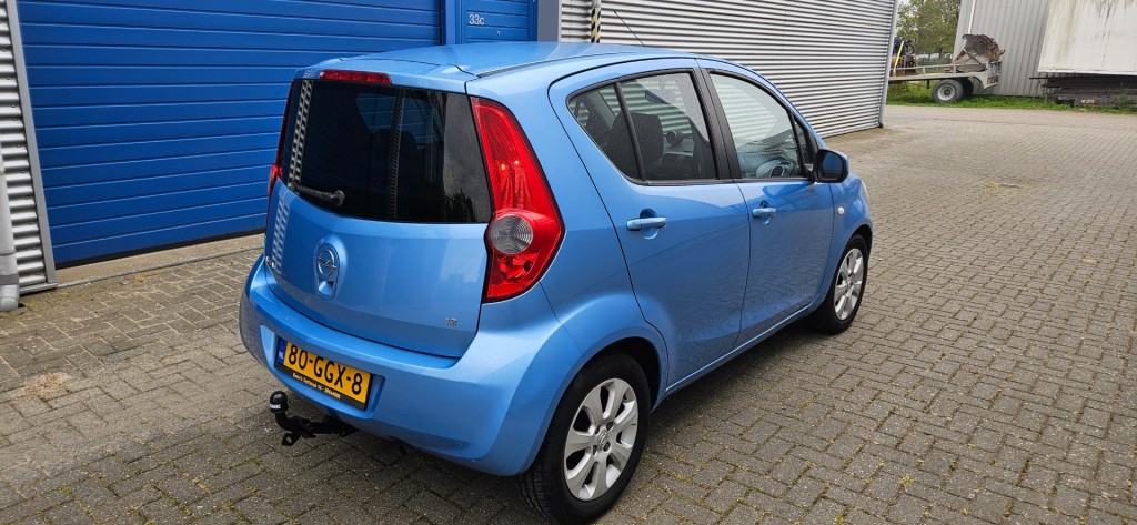 Opel Agila