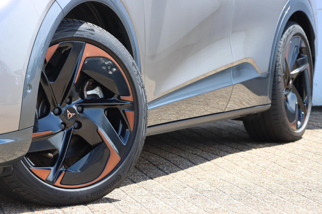 Cupra Tavascan