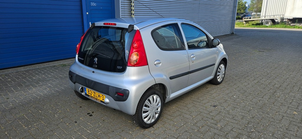 Peugeot 107