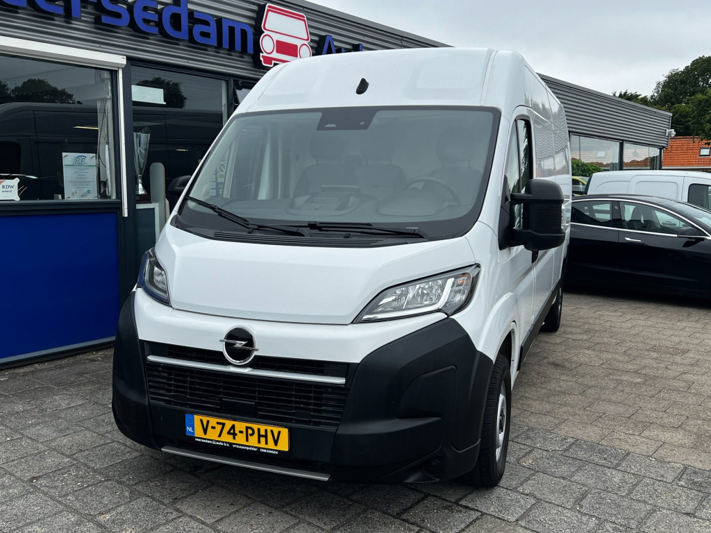Opel Movano