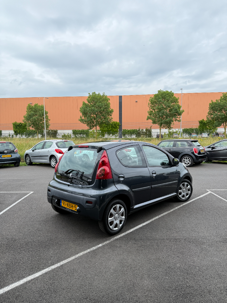 Peugeot 107