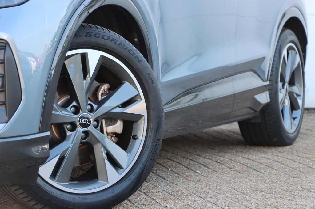Audi Q4 E-tron