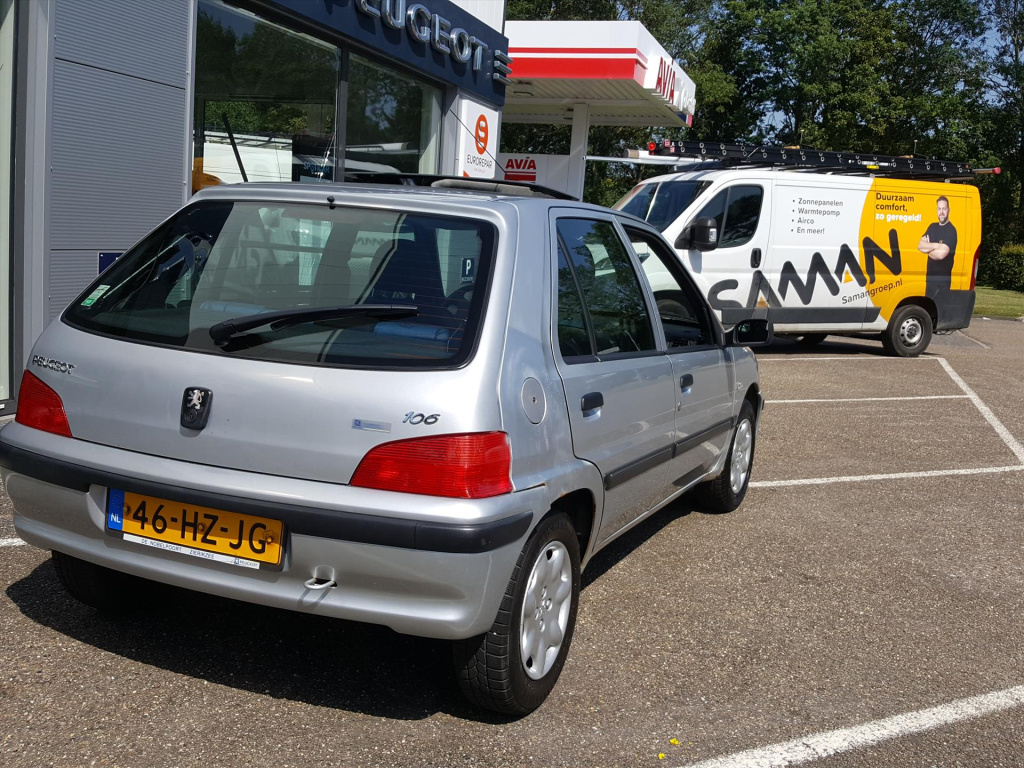 Peugeot 106