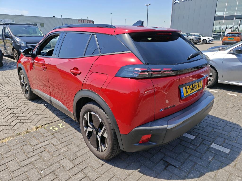 Peugeot E-2008