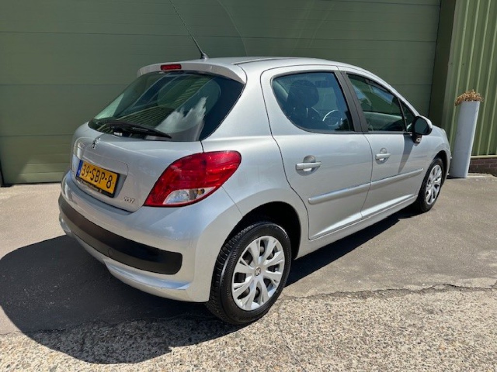 Peugeot 207