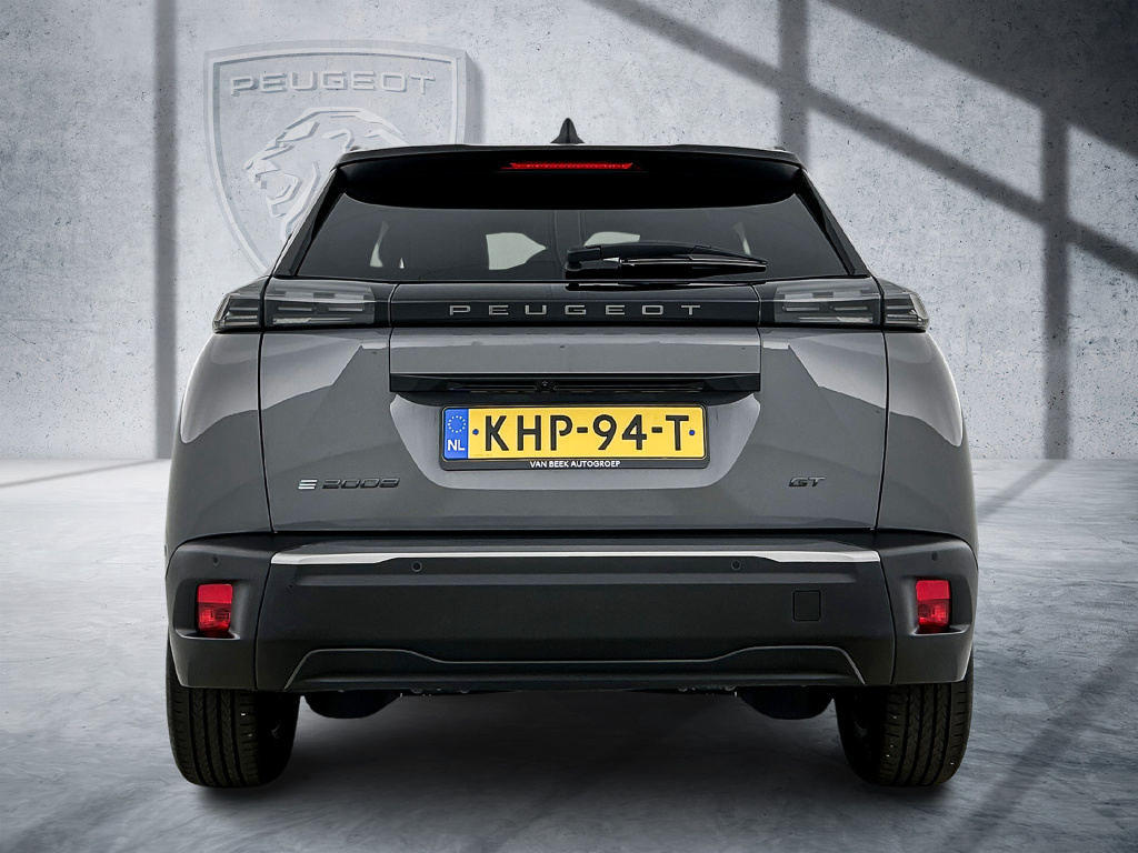 Peugeot E-2008