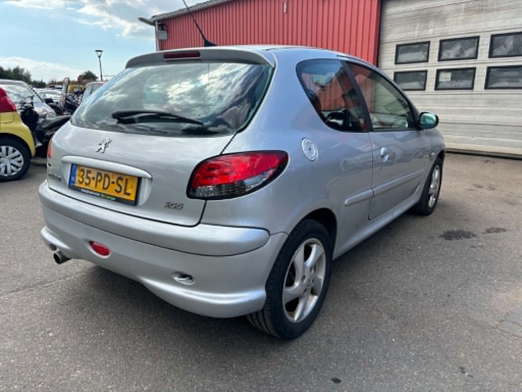 Peugeot 206