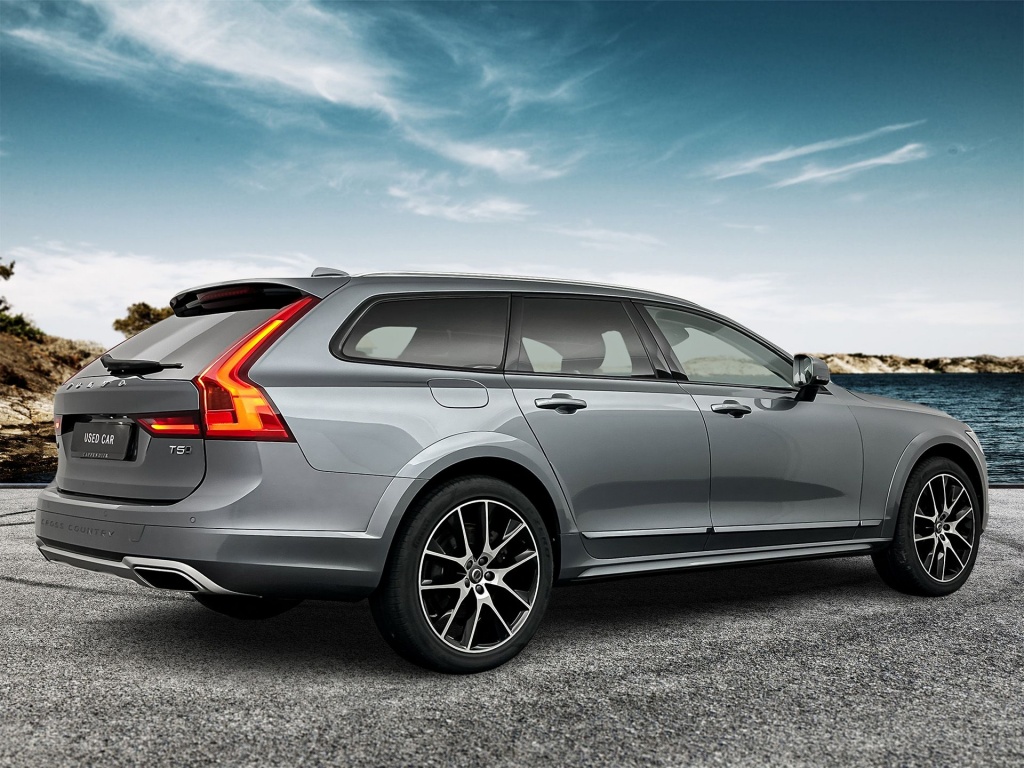 Volvo V90