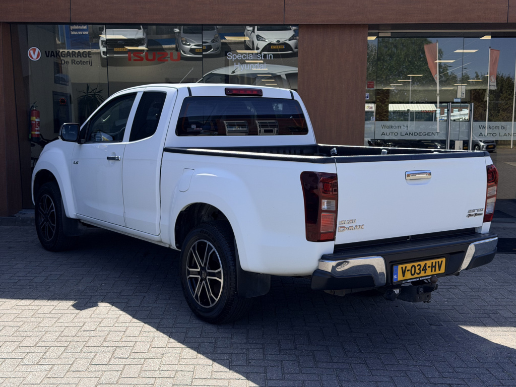 Isuzu D-max