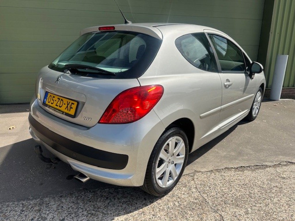 Peugeot 207