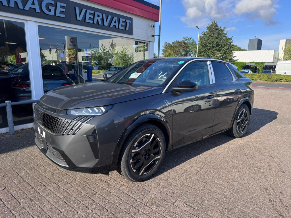 Peugeot E-3008