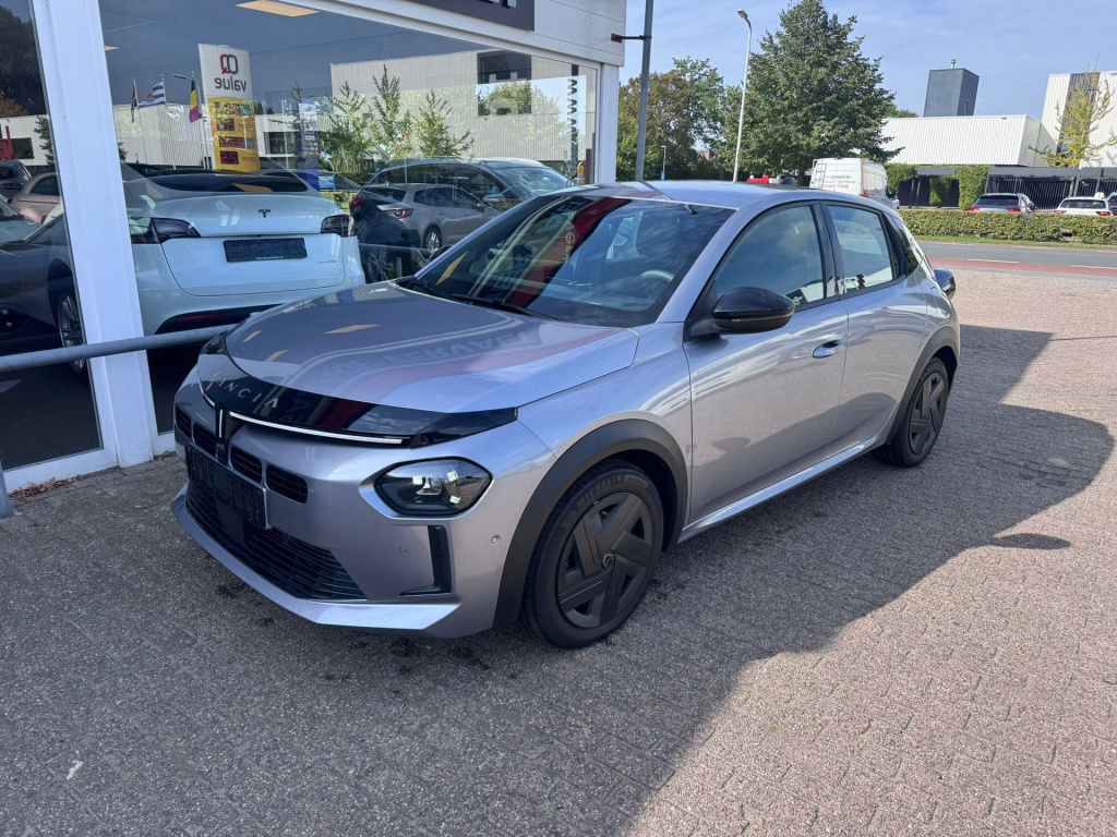 Lancia Y(psilon)