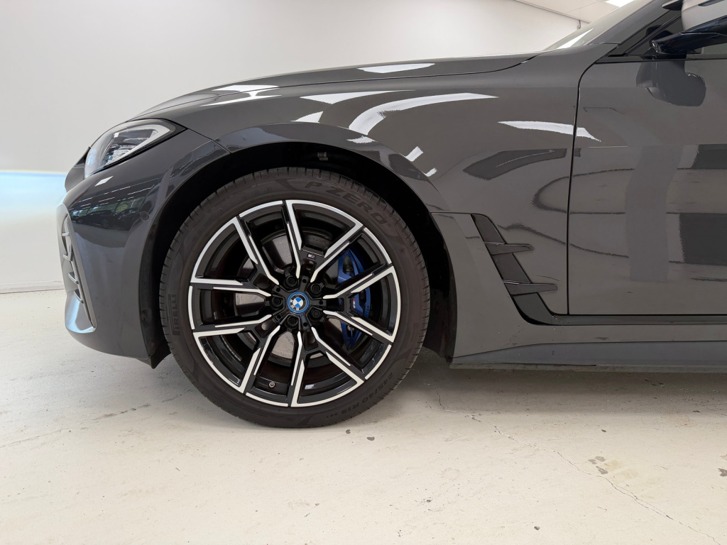 BMW I4