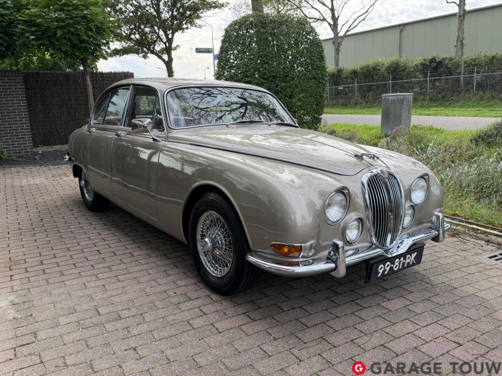 Jaguar S-Type