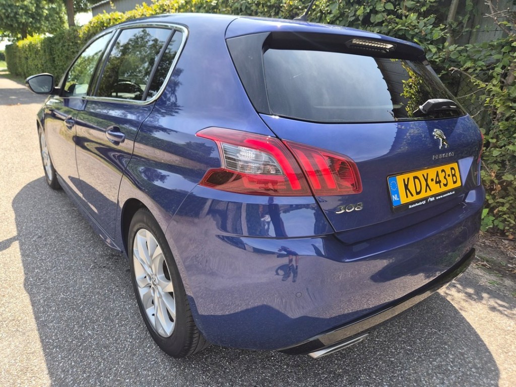 Peugeot 308