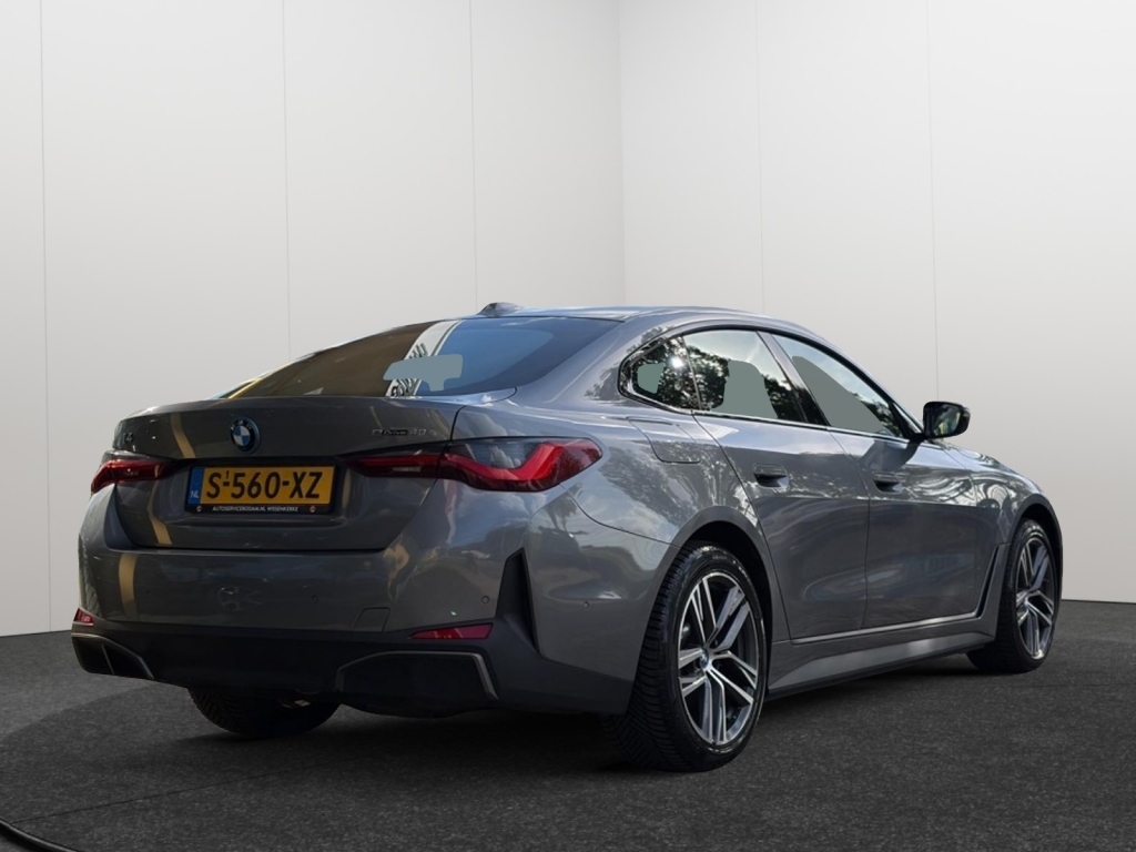 BMW I4