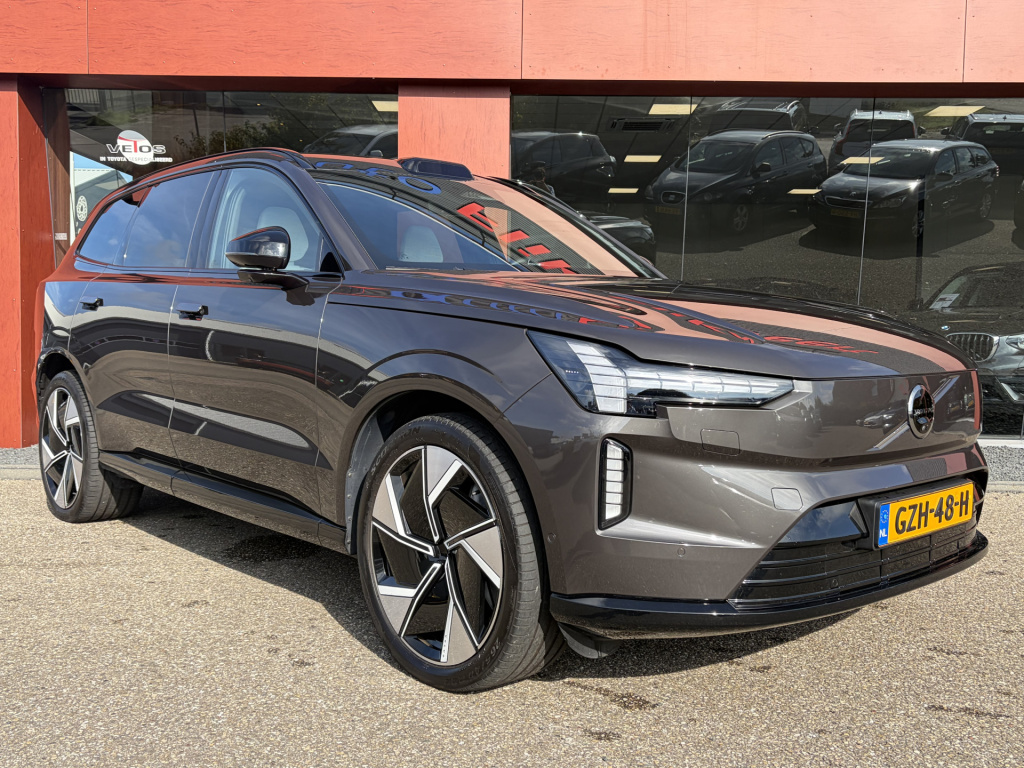 Volvo Ex90