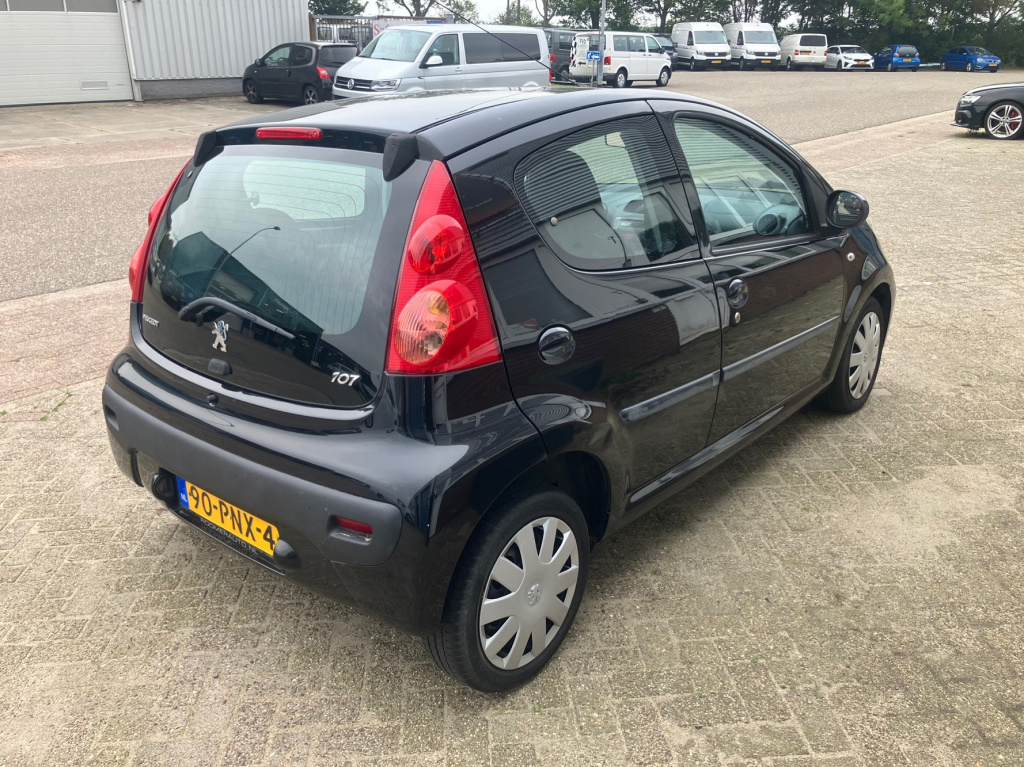Peugeot 107