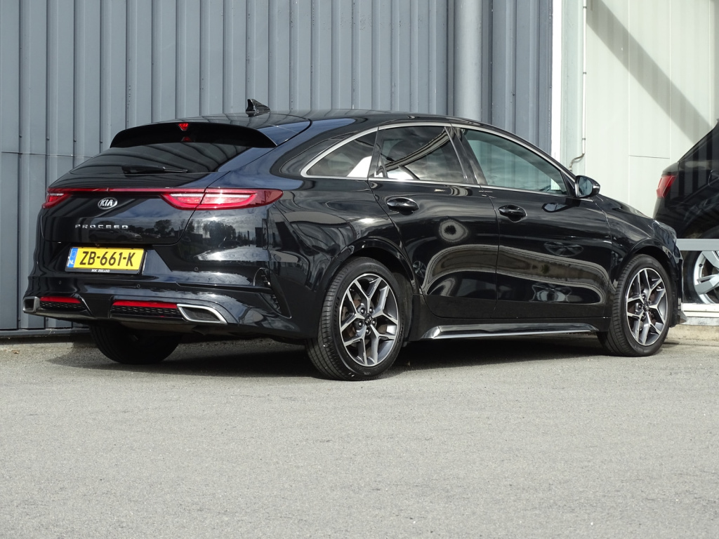 Kia Proceed