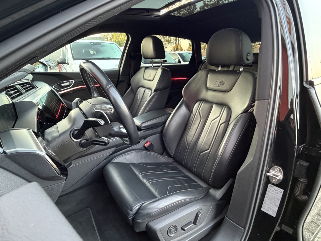 Audi E-tron