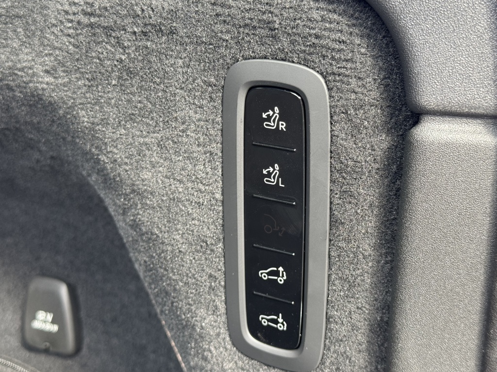 Volvo Ex90