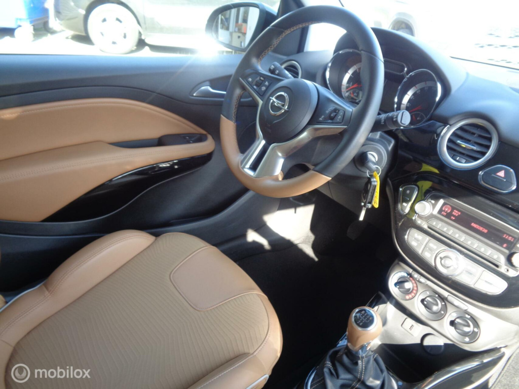 Opel Adam