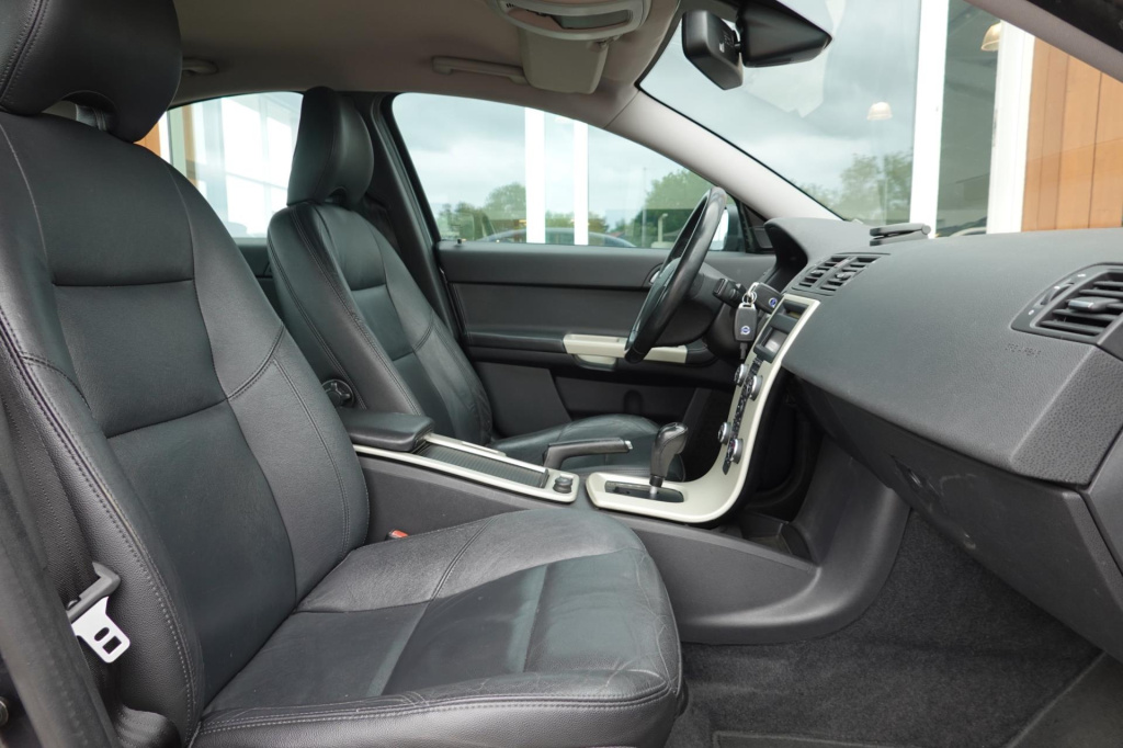 Volvo S40