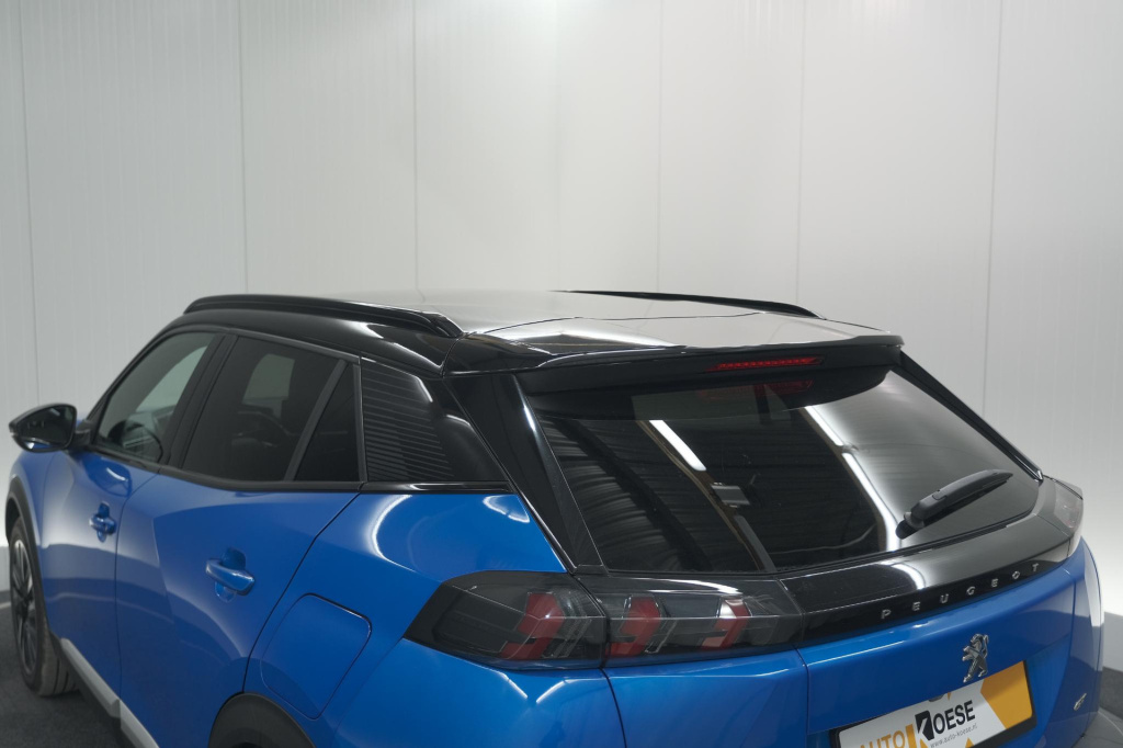 Peugeot E-2008