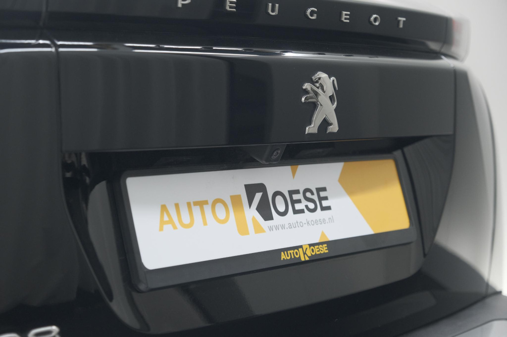 Peugeot E-2008