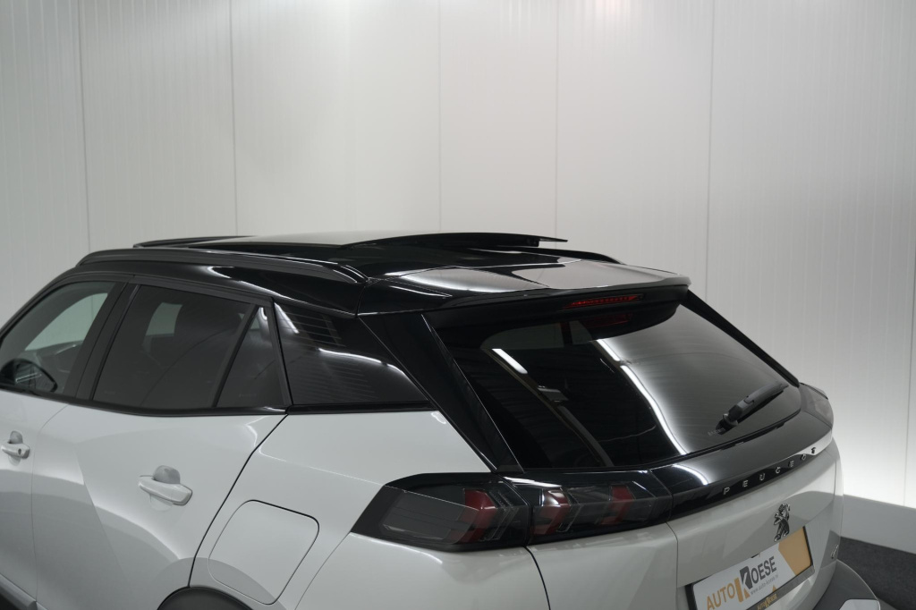 Peugeot E-2008