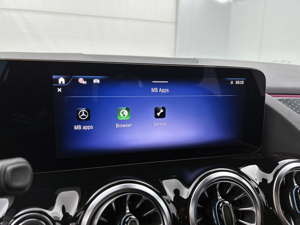 Mercedes-Benz Eqa