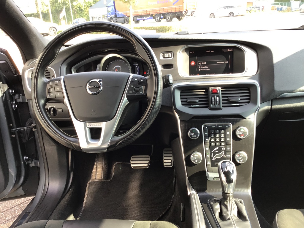 Volvo V40