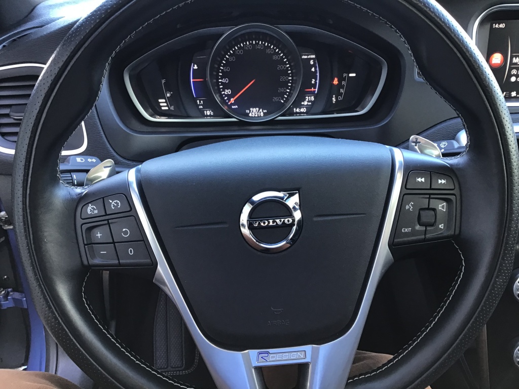 Volvo V40