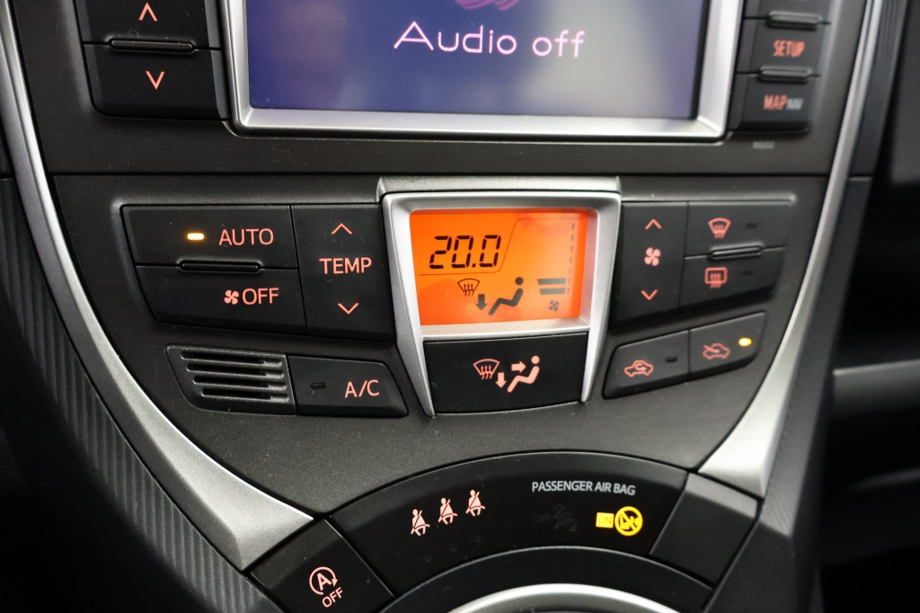 Toyota Verso-s