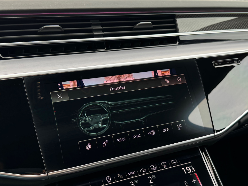 Audi S8