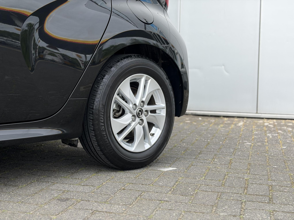 Mazda 2 Hybrid