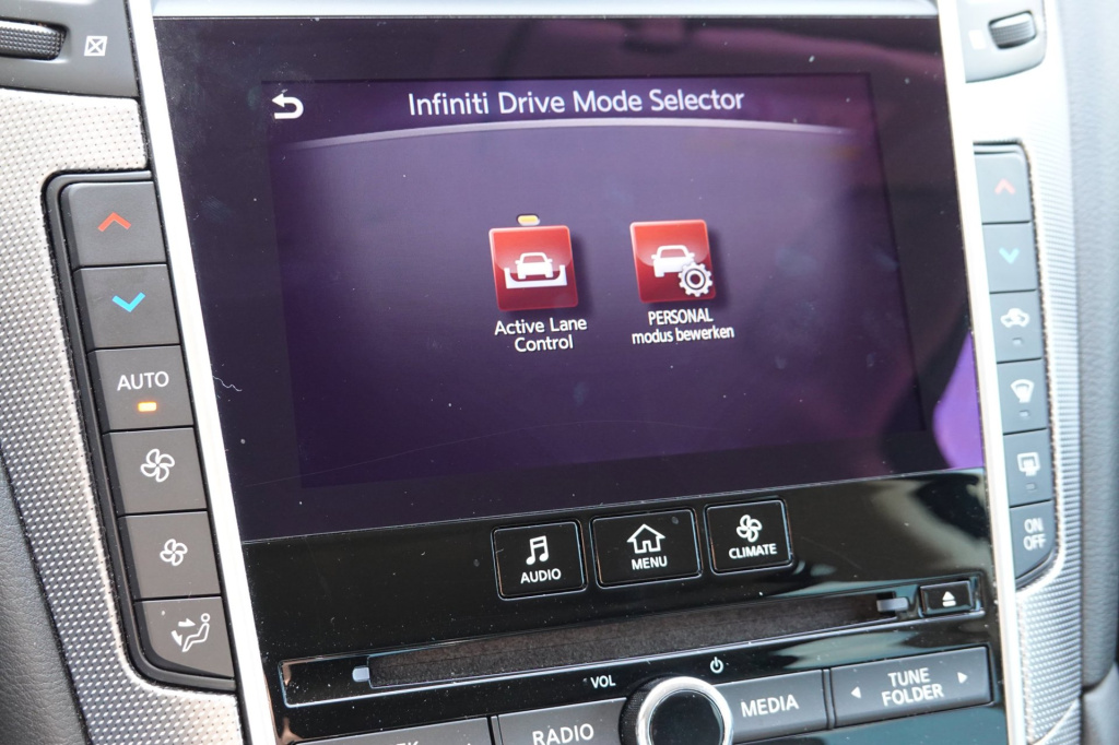 Infiniti Q50