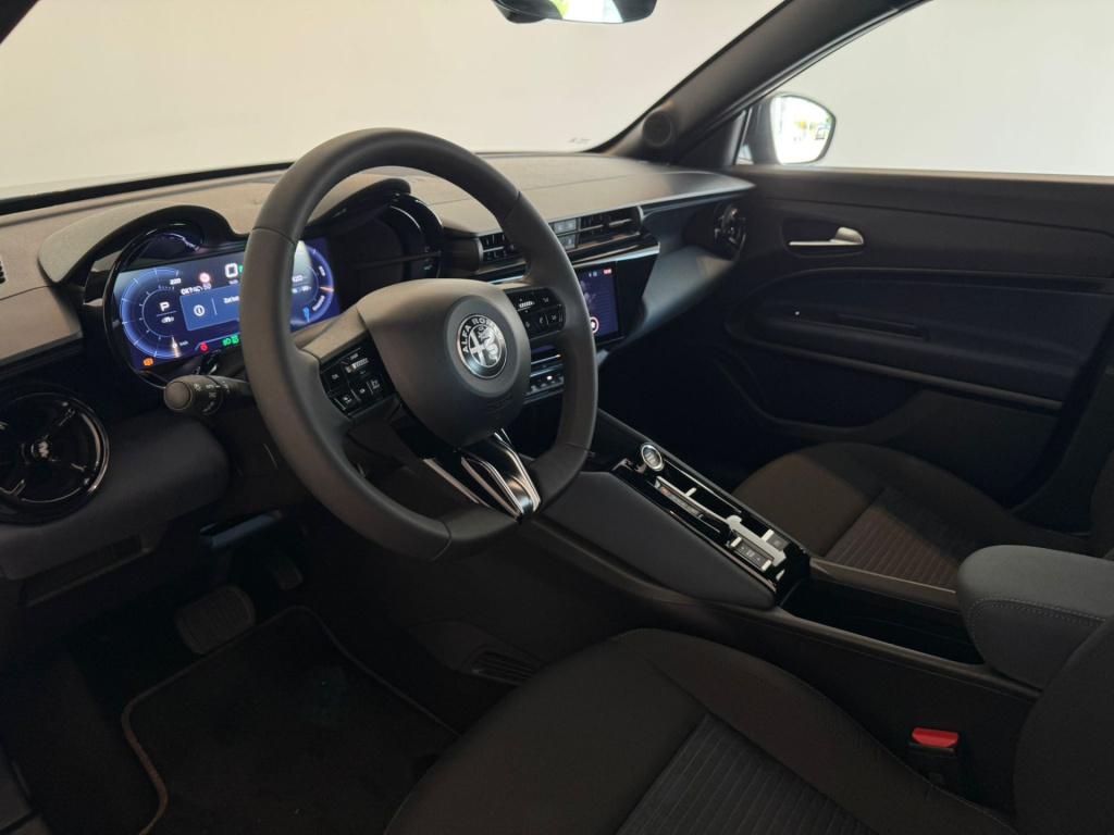 Alfa Romeo Junior