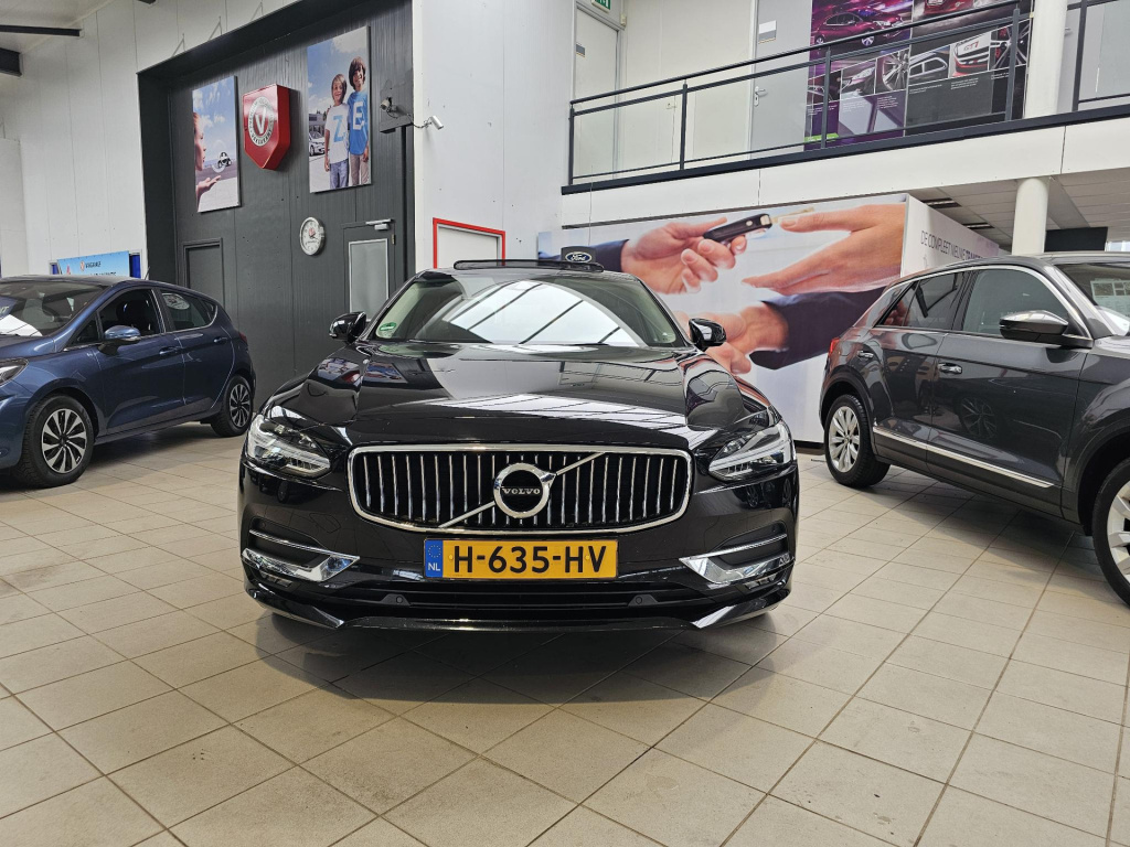 Volvo S90