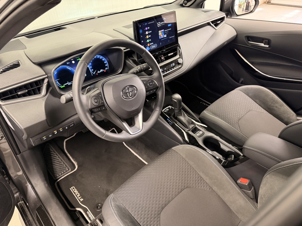 Toyota Corolla Touring Sports