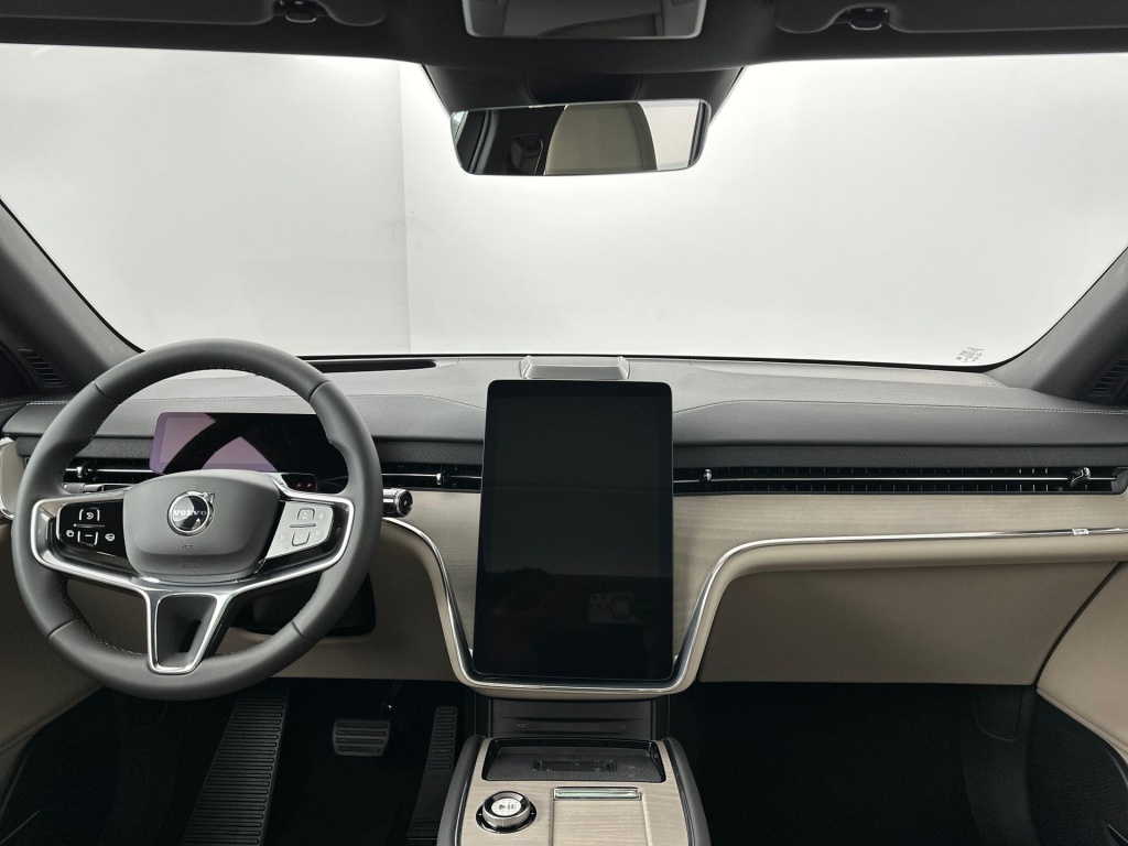 Volvo Ex90