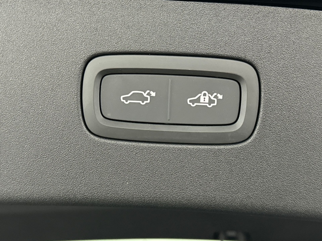 Volvo Es90