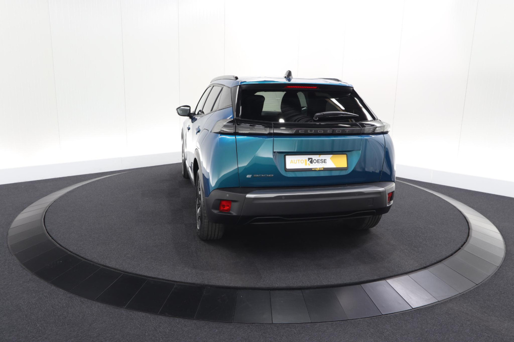 Peugeot E-2008