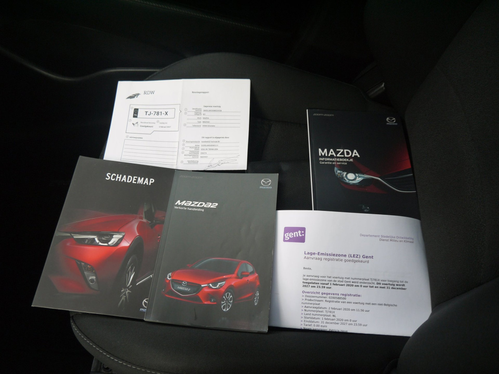 Mazda 2