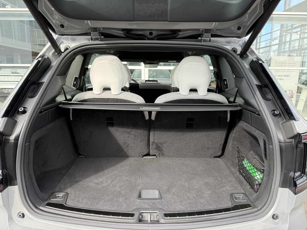 Volvo Ex90